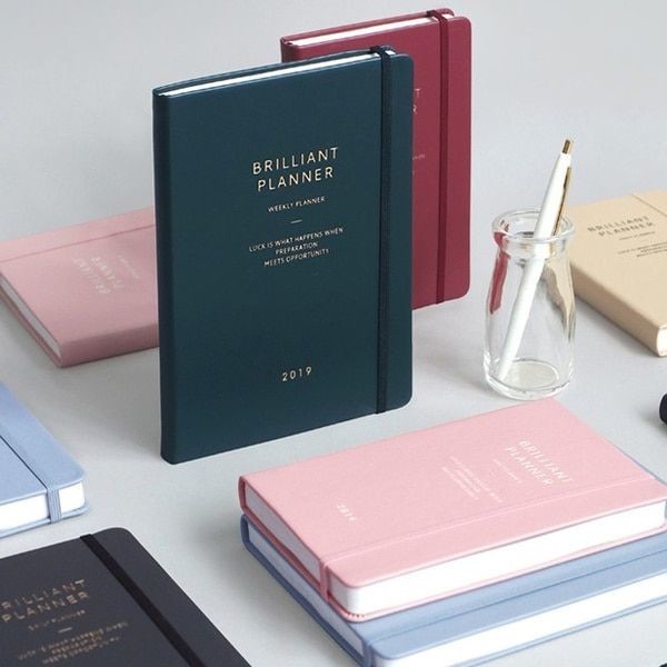 2019 Brilliant simple dated weekly planner agenda