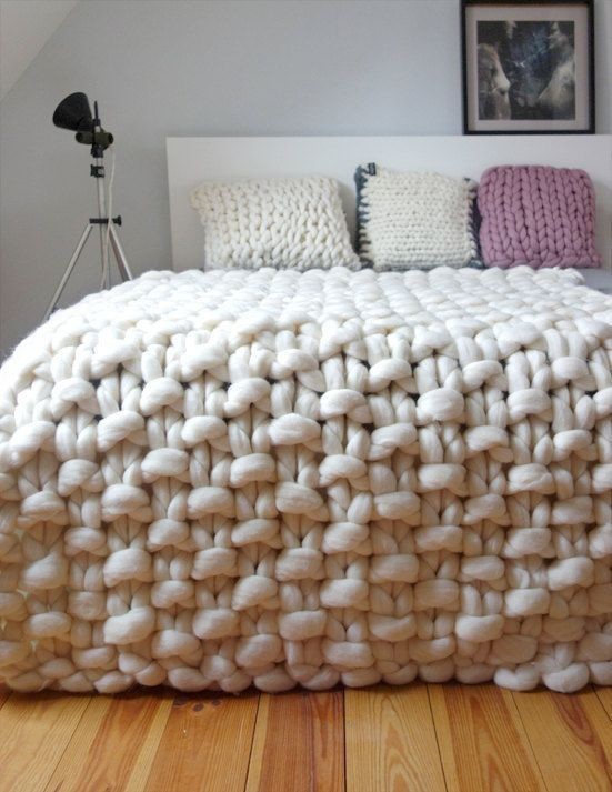 Chunky wool blanket