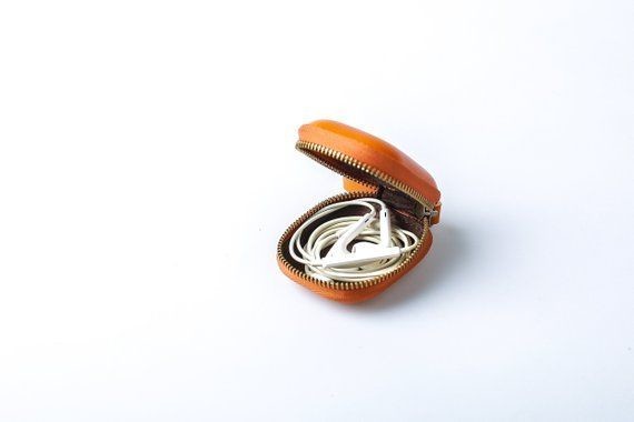 Earphone case  Leather coin purse Cable organizer Headphone holder Cord organizer Leather earbud case Airpods pouch zipper