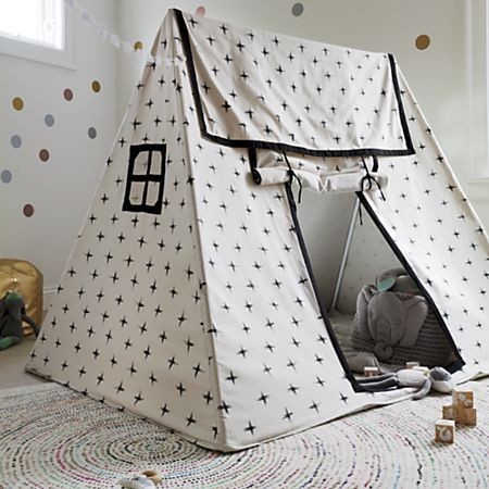 Kids play tent
