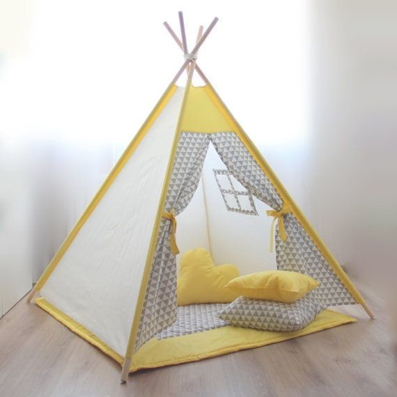 Kids play tent