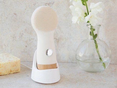 Massage brush for cleansing