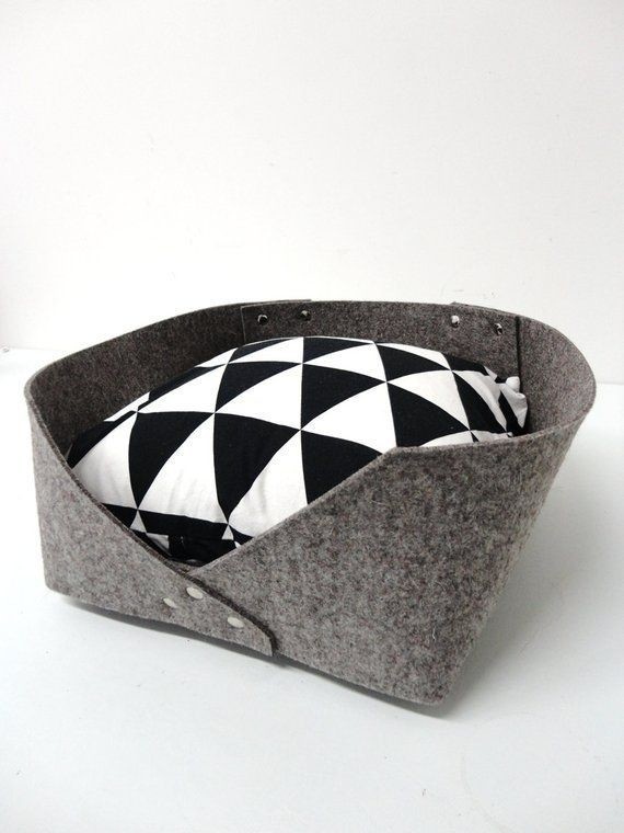 Modern cat felt bed