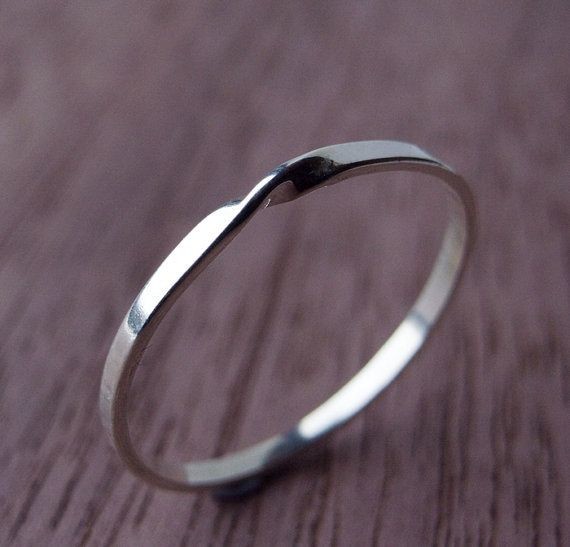 Moebius Ring in Sterling Silver