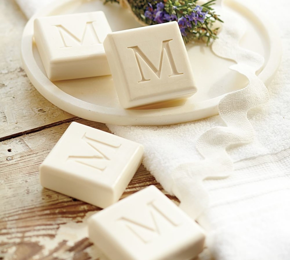 Monogrammed Square Paperwhite Soap Set