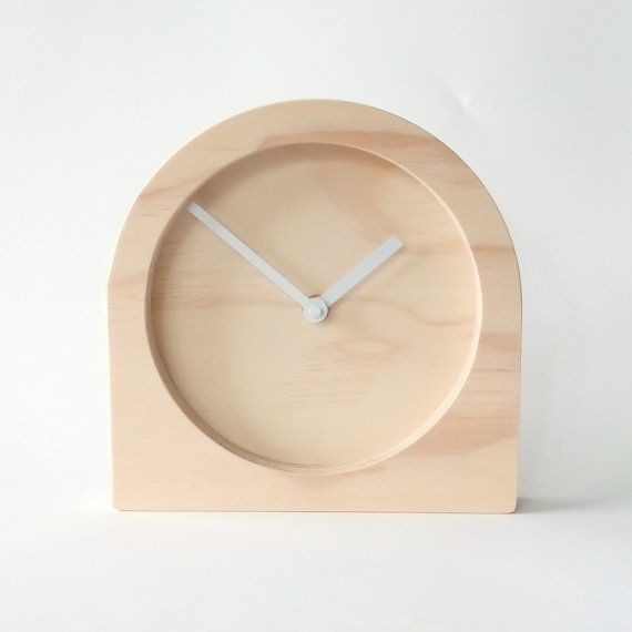 Objectify Plain Desk Clock