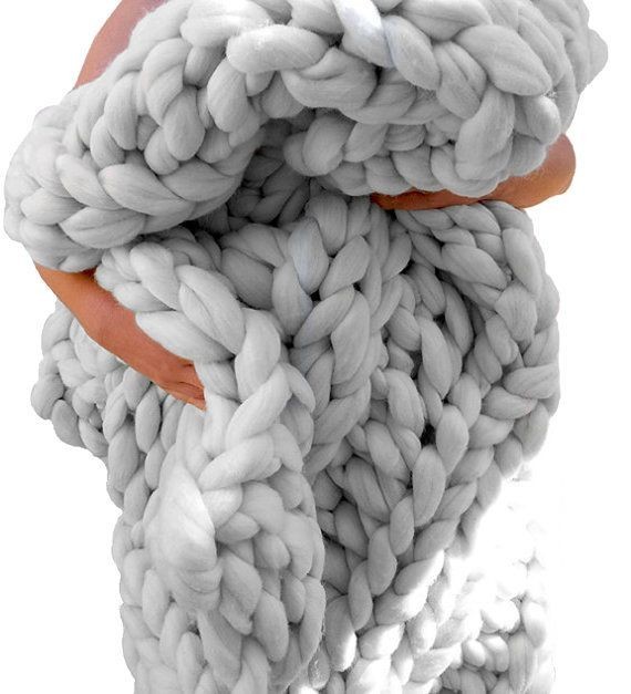 Super Chunky Vegan Braid Blanket