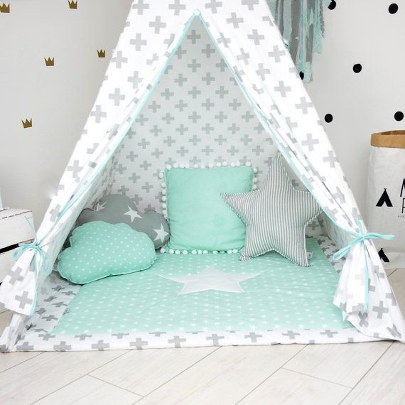 Kids play tent