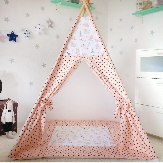 Kids play tent