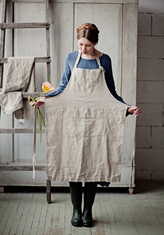 Traditional Apron, Natural Linen
