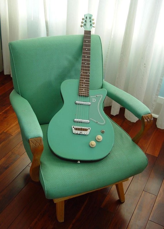 Vintage Guitar Gallery of Long Island