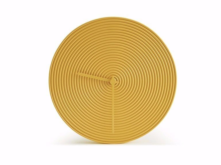 Wall-mounted ceramic clock